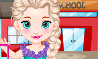 Bebek Elsa Okulda